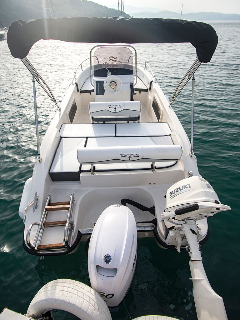 White Pearl 30HP Deluxe 8 persons - San Stefano Boats - Corfu Boat Hire - San Stefano NE - Avlaki - Kassiopi - Kalami